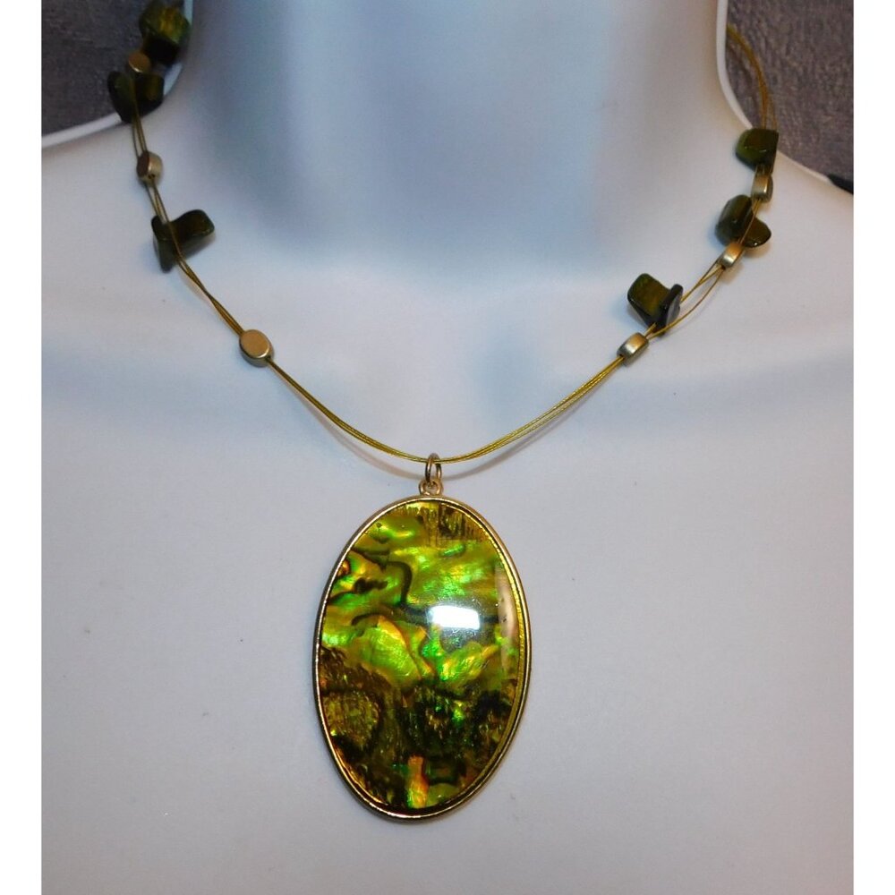 Mermaidcore Green Shell Shimmer Medallion Necklace